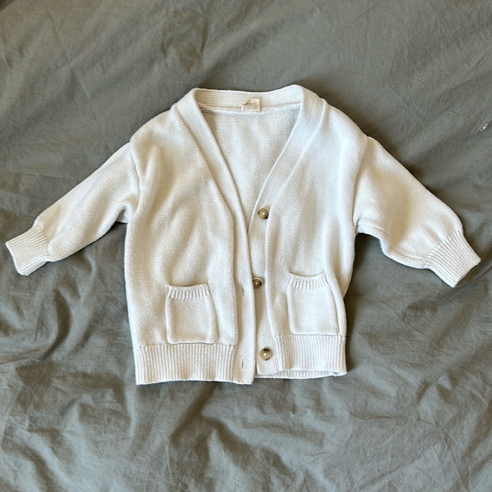 Goumi Sweater